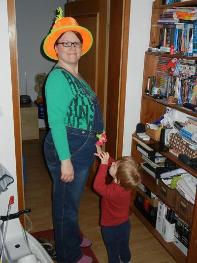 Bild zu Karnevalbabybauchbild^^ - Forum für Juni - Mamis