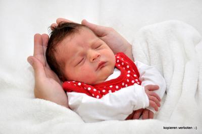 Bild zu Eigentlich hätte ich heute ET :-) . Hier noch ein Bild unserer Lennya Johanna - Forum für Juni - Mamis