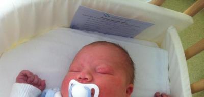Bild zu Foto von unserem Spatzi:) - Forum für Juni - Mamis