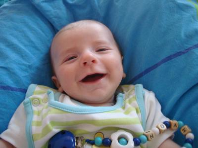 Bild zu 2 Fragen - Pampers und Schnuller - Forum für Juni - Mamis