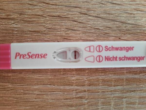 Bild zu ES+ 11 .... ich sehe eine Linie. Ihr auch? - Forum für Juni - Mamis