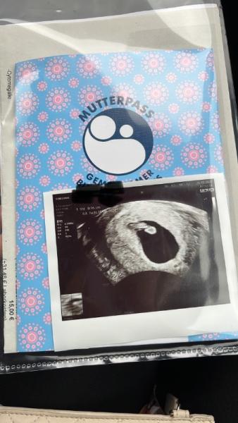 Bild zu Glücklich - 1. Ultraschall 🥰🤰 - Forum für Juni - Mamis