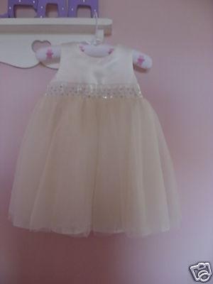 Bild zu taufkleid gr.80/86 aus england oder blumenmädchenkleid oder so - Forum für Juli - Mamis