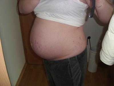 Bild zu Heute 35 SSW und Bauchfoto... - Forum für Juli - Mamis