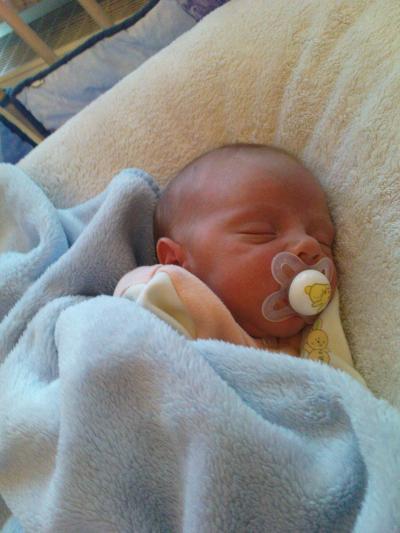 Bild zu mein zwerg entknittert - Forum für Juli - Mamis