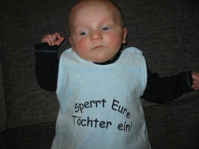 Bild zu Er sieht ja nicht aus, als ob er zu wenig hätte - Forum für Juli - Mamis