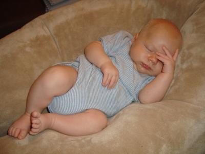 Bild zu Mein kleiner Denker ;) - Forum für Juli - Mamis