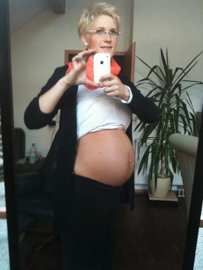 Bild zu kein Gejammer, nur ein Bauchbild :) hihi - Forum für Juli - Mamis