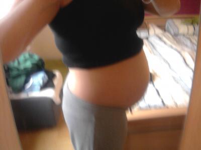 Bild zu speck oder babybauch? - Forum für Juli - Mamis