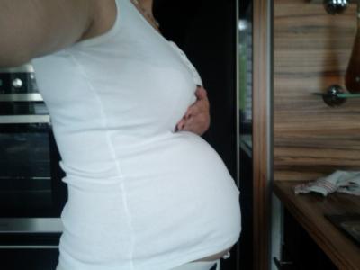 Bild zu Zeigt her eure Bäuche ;-) - Forum für Juli - Mamis