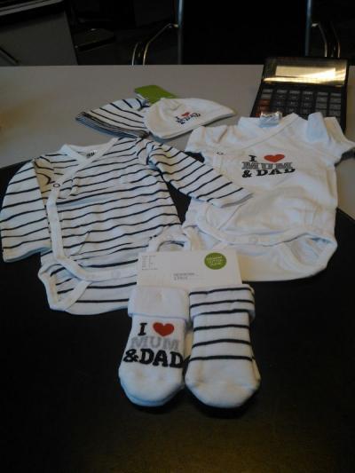 Bild zu die ersten Outfits sind da - Forum für Juli - Mamis