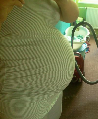 Bild zu Zeigt her eure Bäuche =D - Forum für Juli - Mamis