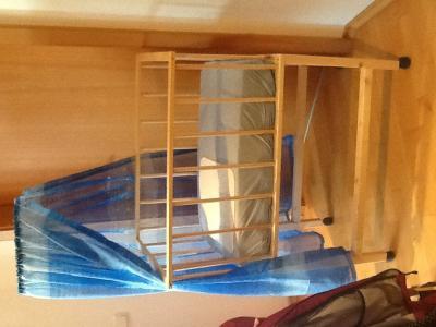 Bild zu Unser selbstgebautes Babybett ist endlich fertig :)))) - Forum für Juli - Mamis