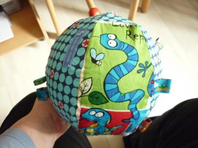 Bild zu Mattis neues Spielzeug / Ballonhülle - Forum für Juli - Mamis