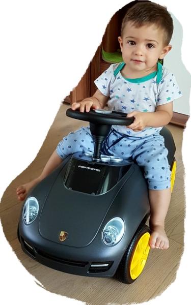 Bild zu Kian fährt jetzt Porsche ;-) - Forum für Juli - Mamis