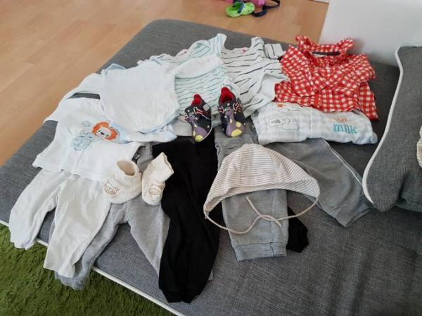 Bild zu Die ersten Kleidungsstücke  - Forum für Juli - Mamis