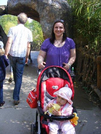 Bild zu Da Marcel noch schläft... Bilder vom Zoo - Forum für August - Mamis