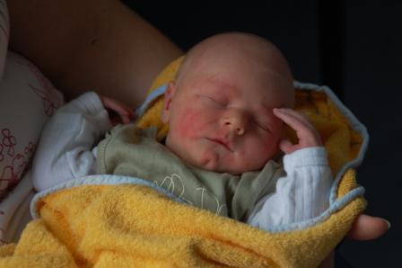 Bild zu Mal ein Bildchen von uns - Forum für August - Mamis