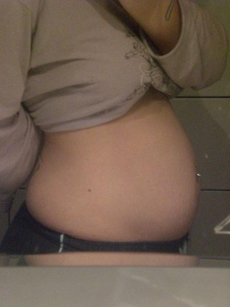 Bild zu So viele schöne Bäuche, jetzt mach ich auch mal mit ;-) - Forum für August - Mamis