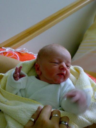 Bild zu bild von luca, wegen dem unterschied - Forum für August - Mamis