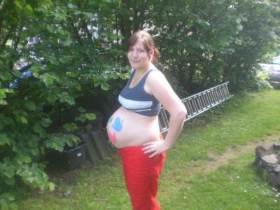 Bild zu Wir waren heute Kreativ :-D (Bauchbild) - Forum für August - Mamis