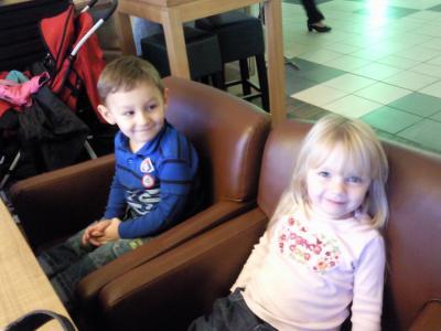 Bild zu Aktuelle Fotos von euch und den Kindern? :-))) - Forum für August - Mamis