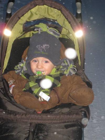 Bild zu auch bei uns ist nun der schnee richtig angekommen!! bilder - Forum für August - Mamis