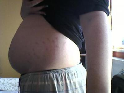 Bild zu hier noch mal mein bauch in der 24.ssw - Forum für August - Mamis