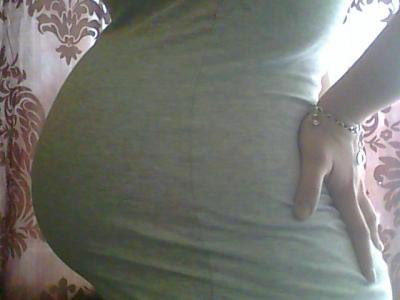 Bild zu so eben gab es meinem bauch von innen und nun von außen... - Forum für August - Mamis