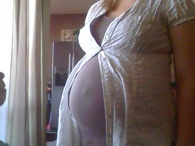 Bild zu wie das nervt....mit bauchi - Forum für August - Mamis