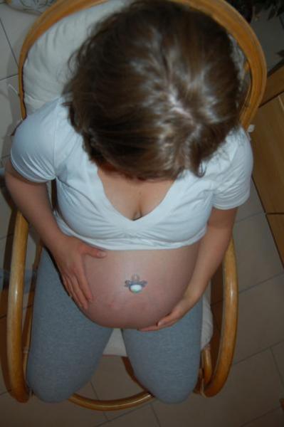 Bild zu Bauchi in der 37+5 SSW und meine neue Frisur :-) - Forum für August - Mamis