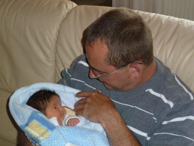 Bild zu Paul Luis mit Paten Onkel - Forum für August - Mamis