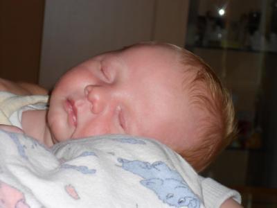 Bild zu Hier auch mal ein Foto von Victoria - Forum für August - Mamis