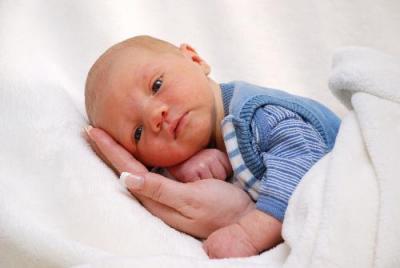 Bild zu Bild von Jonas mit 4 Tagen - Forum für August - Mamis