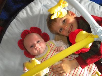 Bild zu Guckt mal - meine 2 Jungs - Forum für August - Mamis