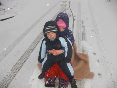 Bild zu Kids im Schnee und Plätzchen gebacken (Fotos) - Forum für August - Mamis