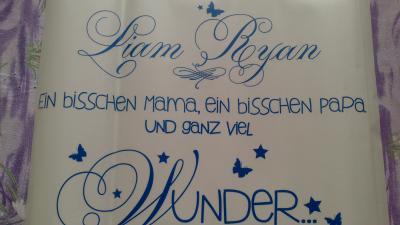 Bild zu Unser Wandtattoo ist da . < 3 - Forum für August - Mamis