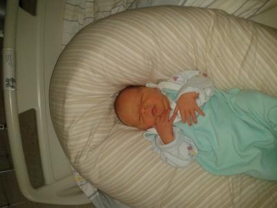 Bild zu Herzlichen Glückwunsch und Krankenschwestern gibt's.... - Forum für August - Mamis