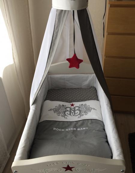 Bild zu Stubenwagen steht! - Forum für August - Mamis