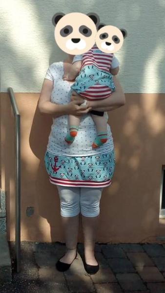 Bild zu Tragefoto Mama - Sohn - Outfit - Forum für August - Mamis