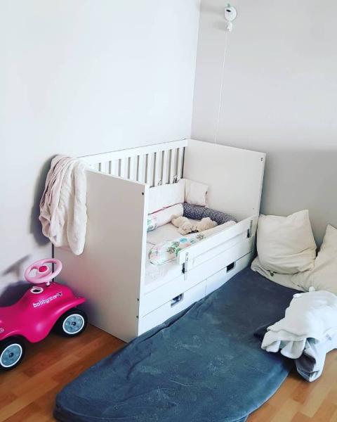 Bild zu Update schlafen ohne Gitter - Forum für August - Mamis