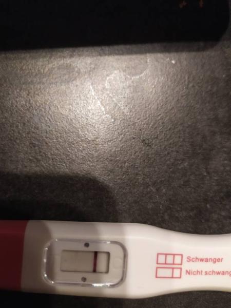 Bild zu Es Testlinie wird nicht stärker - Forum für August - Mamis