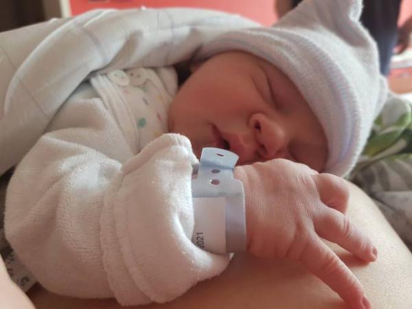 Bild zu Unser kleiner Schatz ist da :-) - Forum für August - Mamis
