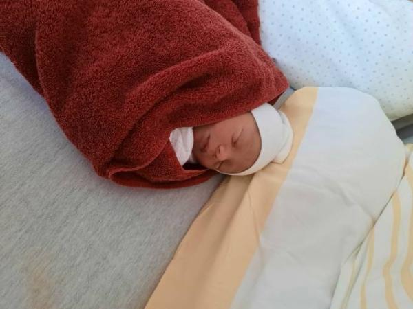Bild zu Ausgekugelt 🥰🥰🥰 - Forum für August - Mamis