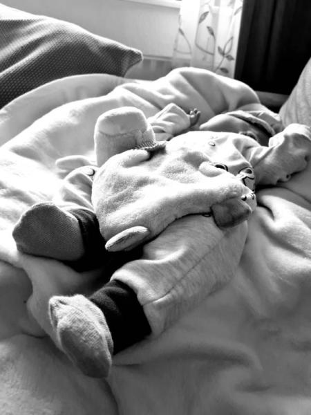 Bild zu Auch ausgekugelt... - Forum für August - Mamis