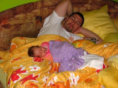 Bild zu Papa und Milchknilch - Forum für September - Mamis