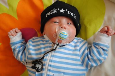 Bild zu Nochmal ein foto von unserem Muckelbär!!! - Forum für September - Mamis