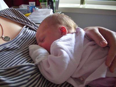 Bild zu Kuschelalarm :) Es hat sich ausgekugelt! - Forum für September - Mamis