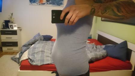 Bild zu Wollen wir mal mit Bauchbildern anfangen??? - Forum für September - Mamis