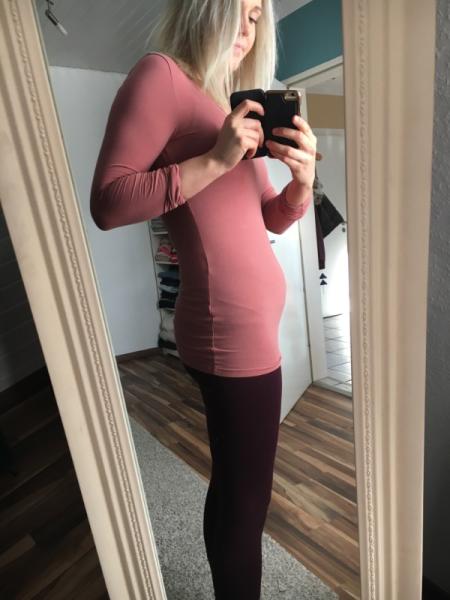 Bild zu Baby-Minikugel :) - Forum für September - Mamis